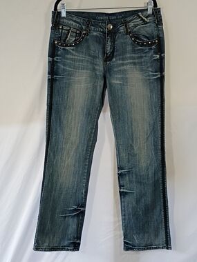 Cowgirl Tuff Women's Blue Washed Jeans with Stud Detail Size W32 L31 Western